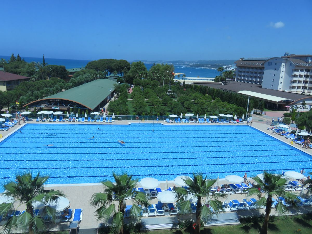 imagini hotel LONICERA RESORT